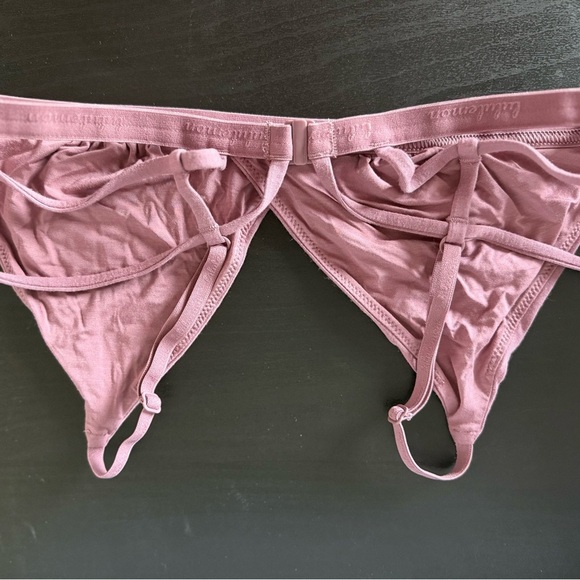 Lululemon Mauve Bralette with Strappy Cross back, Size Small - Picture 2 of 5